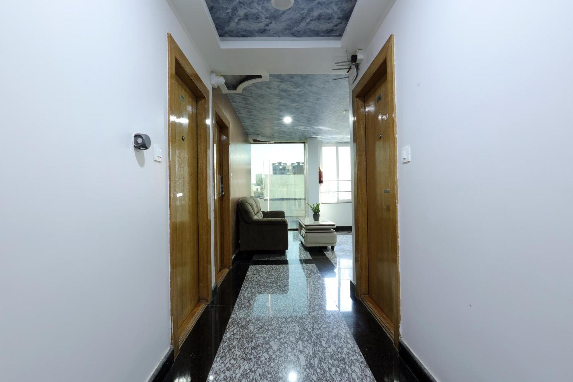 Hello Inn By Vyda Bangalore Exterior photo