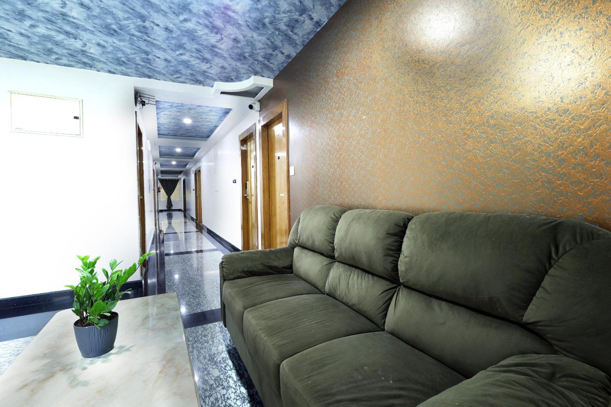 Hello Inn By Vyda Bangalore Exterior photo